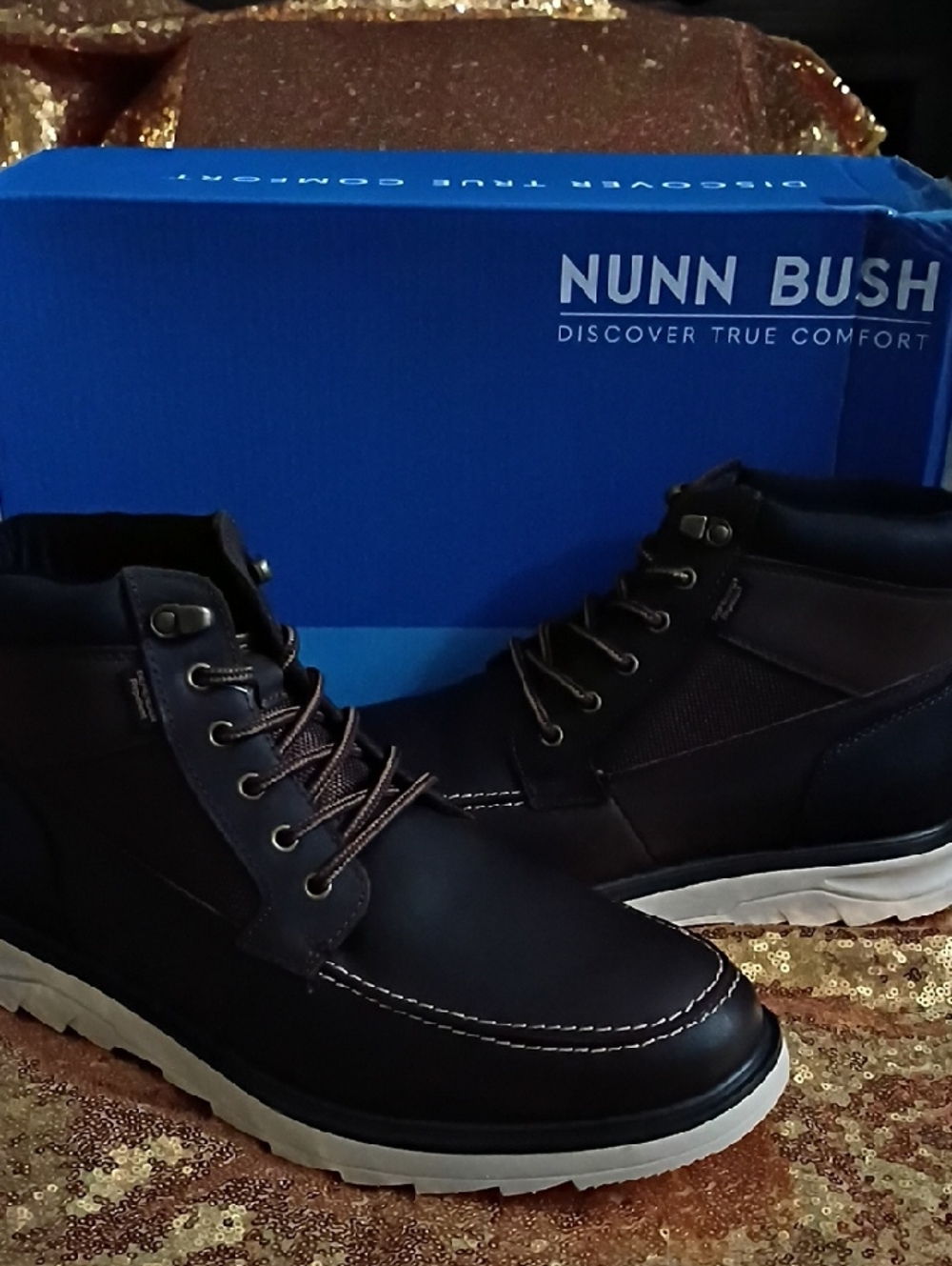 Nunn Bush Men's Dark Brown Chukka Lace-Up Boots with White Sole